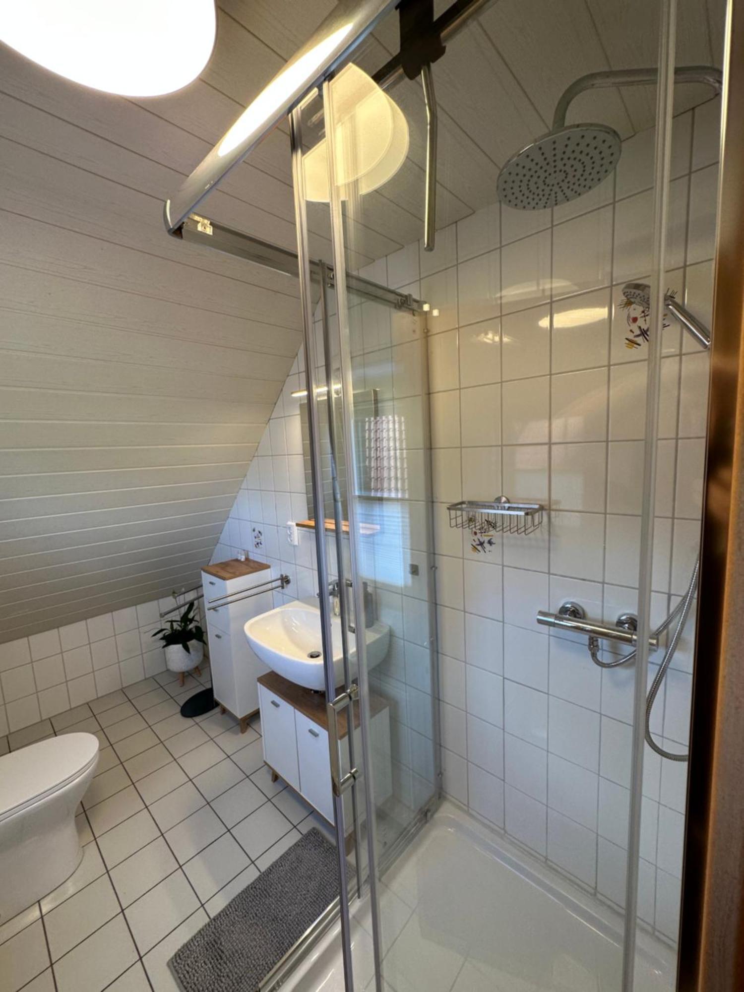 Ruhige, Kleine Ferienwohnung Шортенс Экстерьер фото